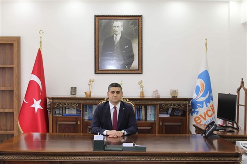 Kaymakamımız Burak GÜRBÜZ yeni yıl dolayısıyla bir mesaj yayımladı.